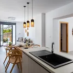 Auretta Villa *