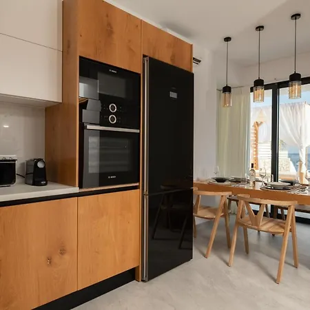 Auretta Pefki (Rhodes)